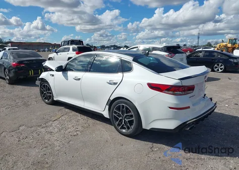 2020 Kia Optima Sx Turbo z USA, uszkodzony, nr VIN 5XXGW4L2XLG426671